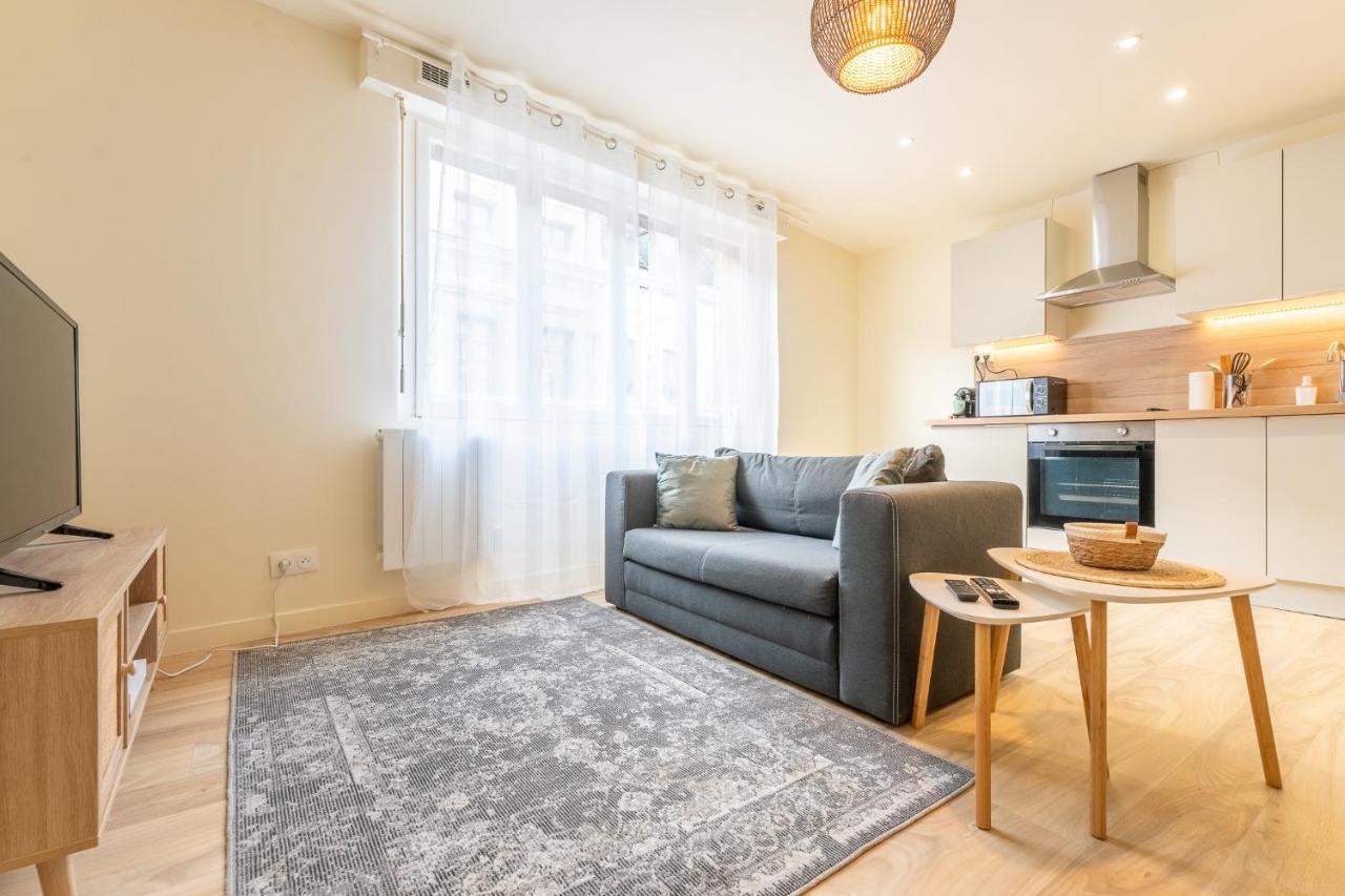 Le Classique - Appartement Elegant & Lumineux En Centre-Ville Дуе Екстериор снимка